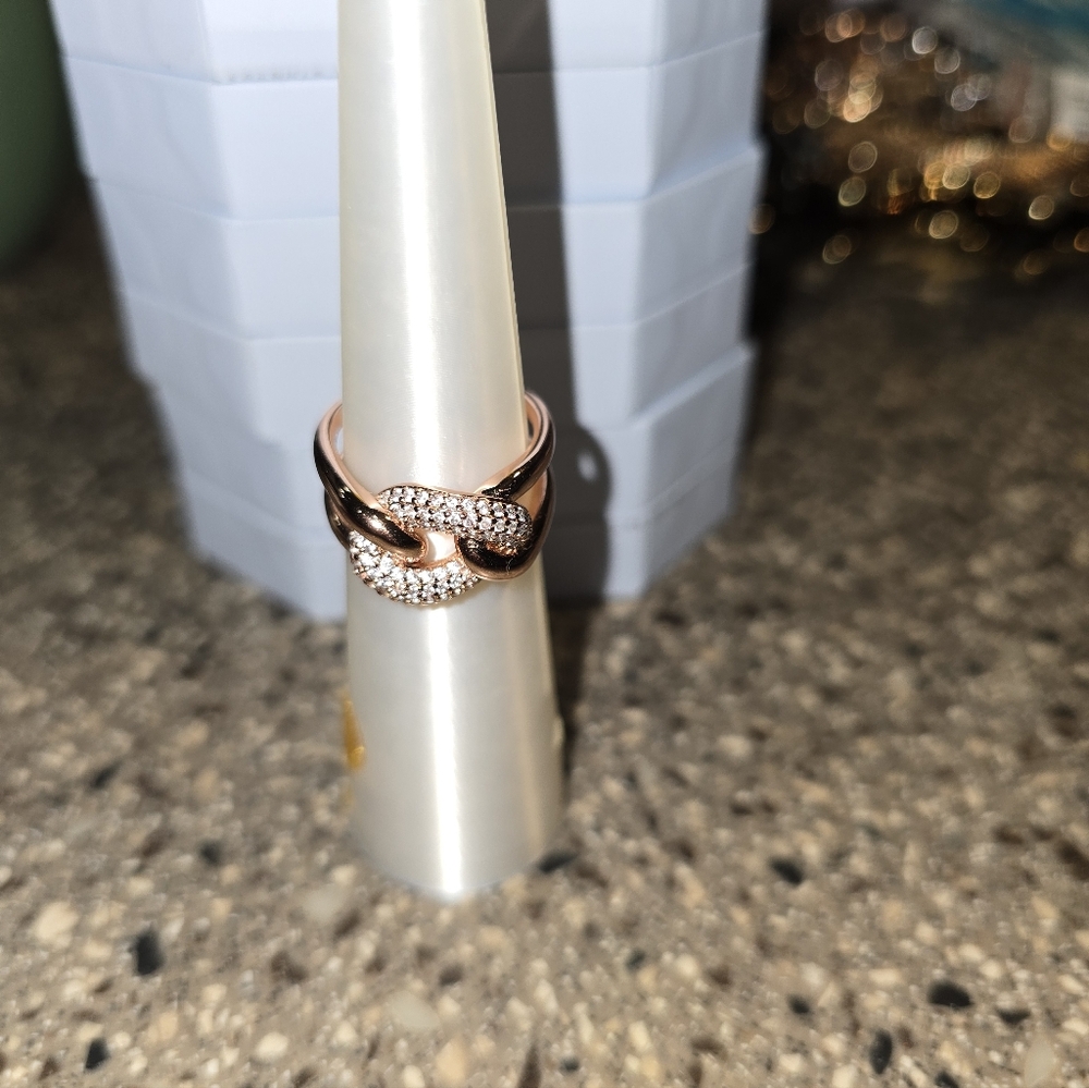Elegant Rose Gold Chain Link Ring Size 9 OG